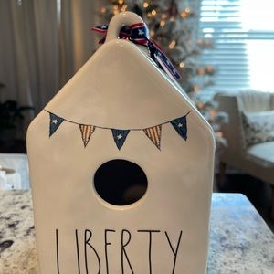Rae Dunn “liberty” bird house EXTREMELY RARE LIMITED EDITION / HTF.
